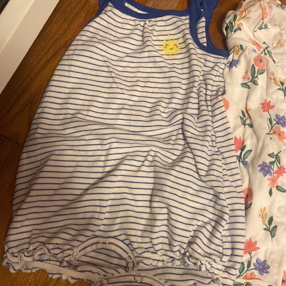 Three Bubble Rompers - Picture 4 of 5